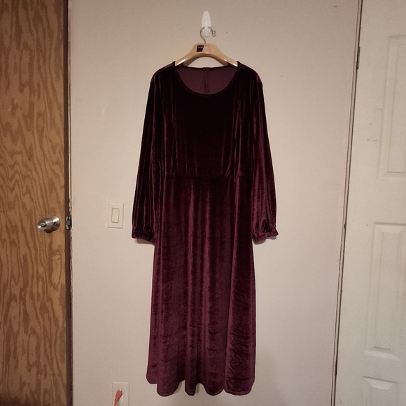 Women's 5XL PLUS Burgundy Velvet Maxi Dress Boho Lagenlook Fairy Cottagecore - Picture 1 of 4